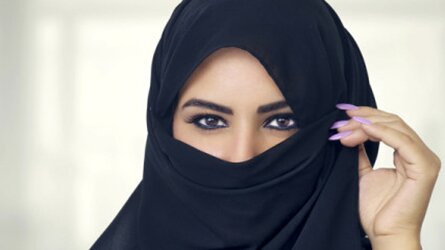 «Краса оманлива»: чоловік з ОАЕ розлучився з дружиною, побачивши її без макіяжу