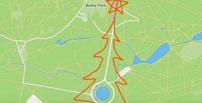 Британець в парку за допомогою GPS-трекера набігав різдвяні малюнки.