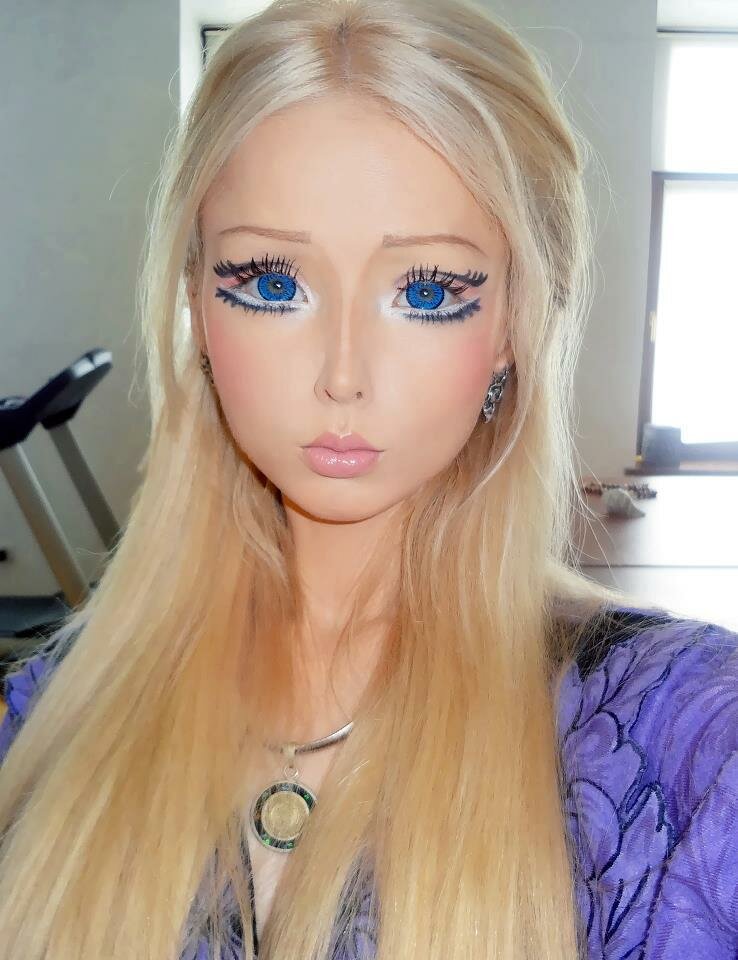 Валерия Лукьянова, известная как кукла Барби, показала себя без макияжа