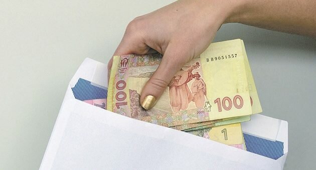 За зарплату у конверті - штраф 320 тисяч гривень