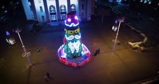 "Найкреативніша" ялинка в світі прикрашає столицю Білорусії